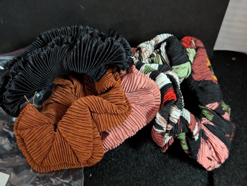 New set of 4 multicolor scrunchies hair ties bands rust black beige Nordstrom